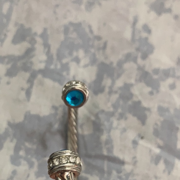 Gorgeous cuff bracelet - Picture 3 of 3